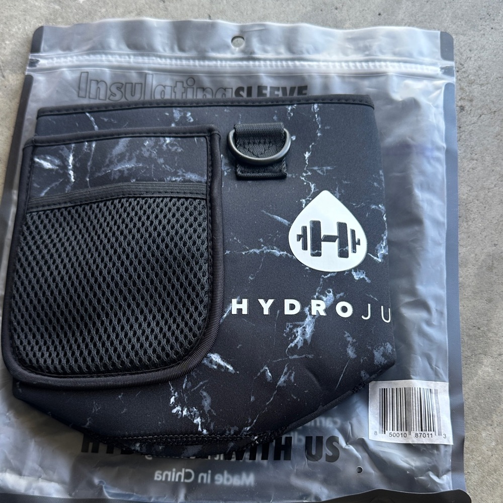 HydroJug Black and White Marble Sleeve